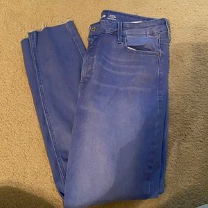 Old Navy Rockstar Super Skinny High Rise Jean
